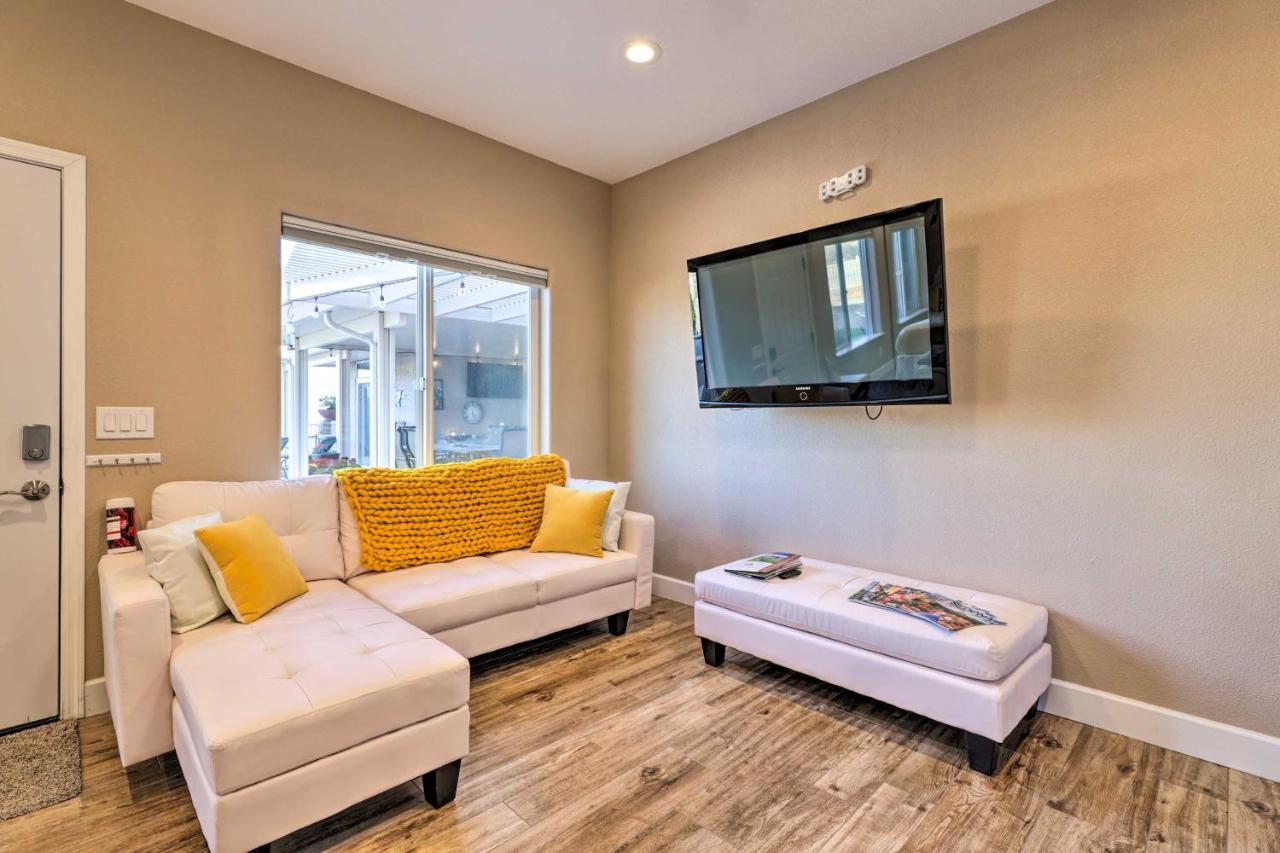 Modern Sun City Studio Near Deer Valley Golf Sun City West Экстерьер фото